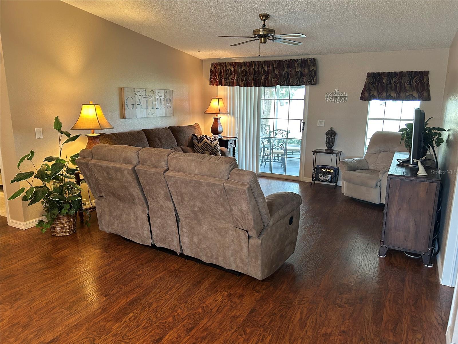 250 JOANNE DR, DAVENPORT, FL, 33897