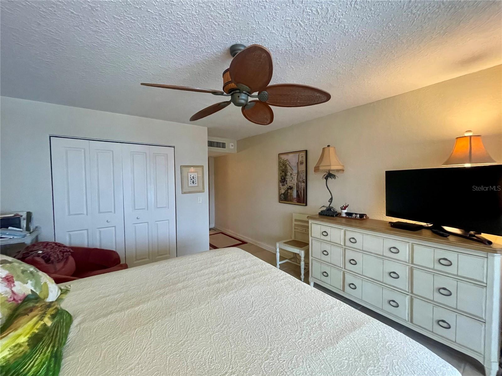 18304 GULF BLVD #PH-9, REDINGTON SHORES, FL, 33708