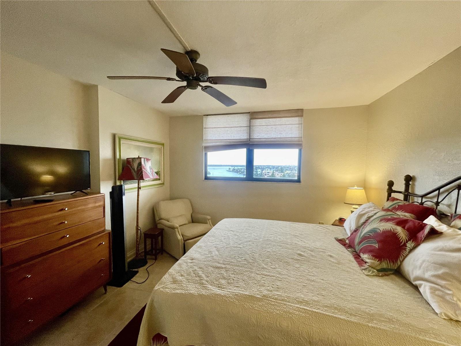 18304 GULF BLVD #PH-9, REDINGTON SHORES, FL, 33708