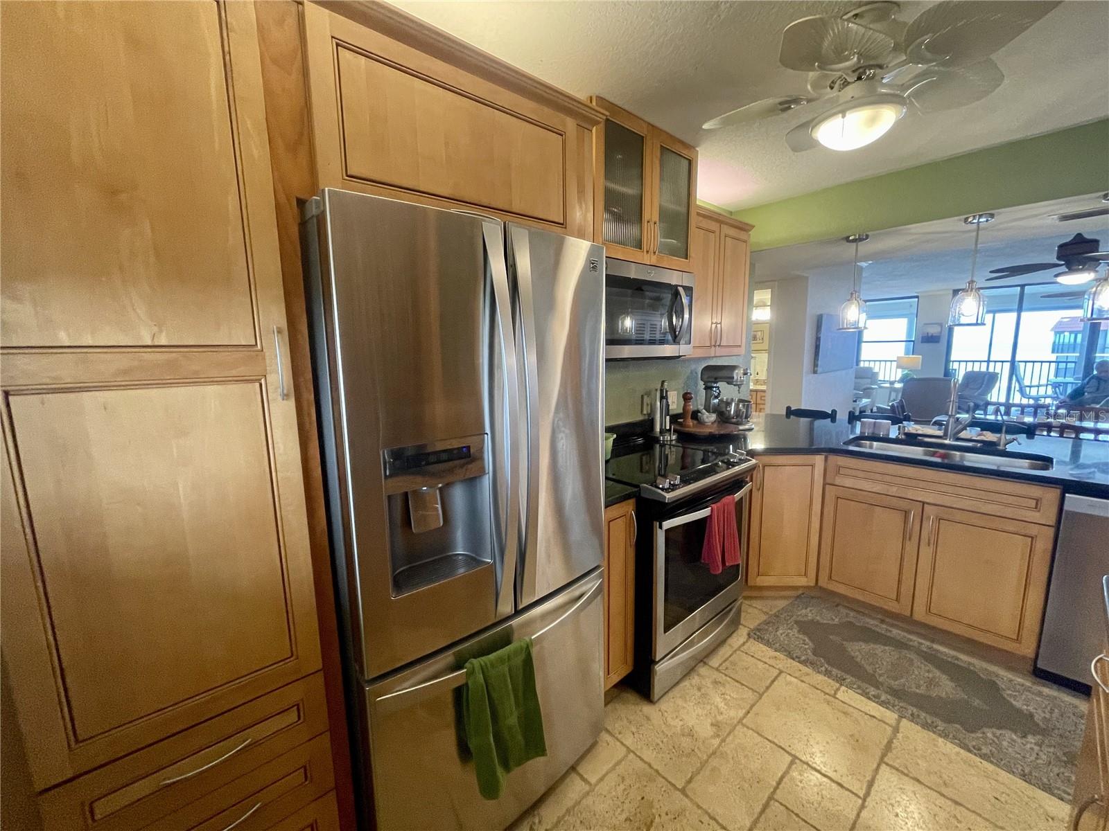 18304 GULF BLVD #PH-9, REDINGTON SHORES, FL, 33708