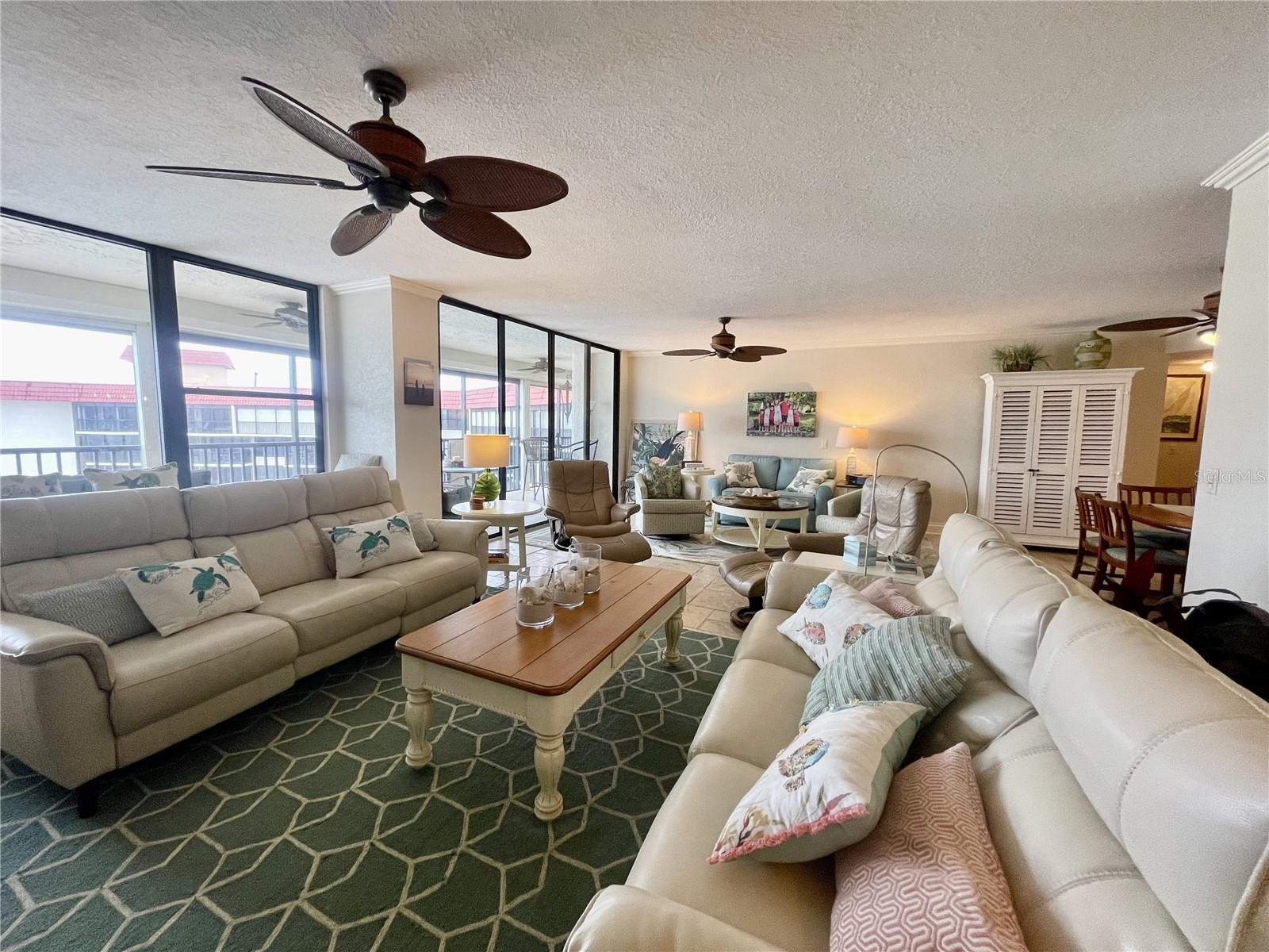 18304 GULF BLVD #PH-9, REDINGTON SHORES, FL, 33708