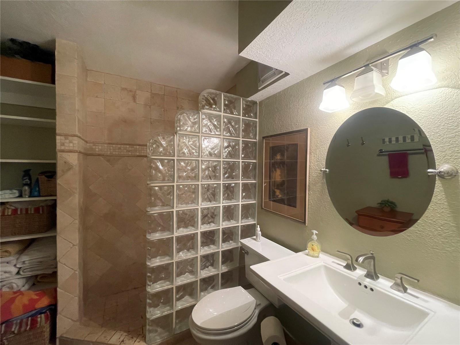 18304 GULF BLVD #PH-9, REDINGTON SHORES, FL, 33708