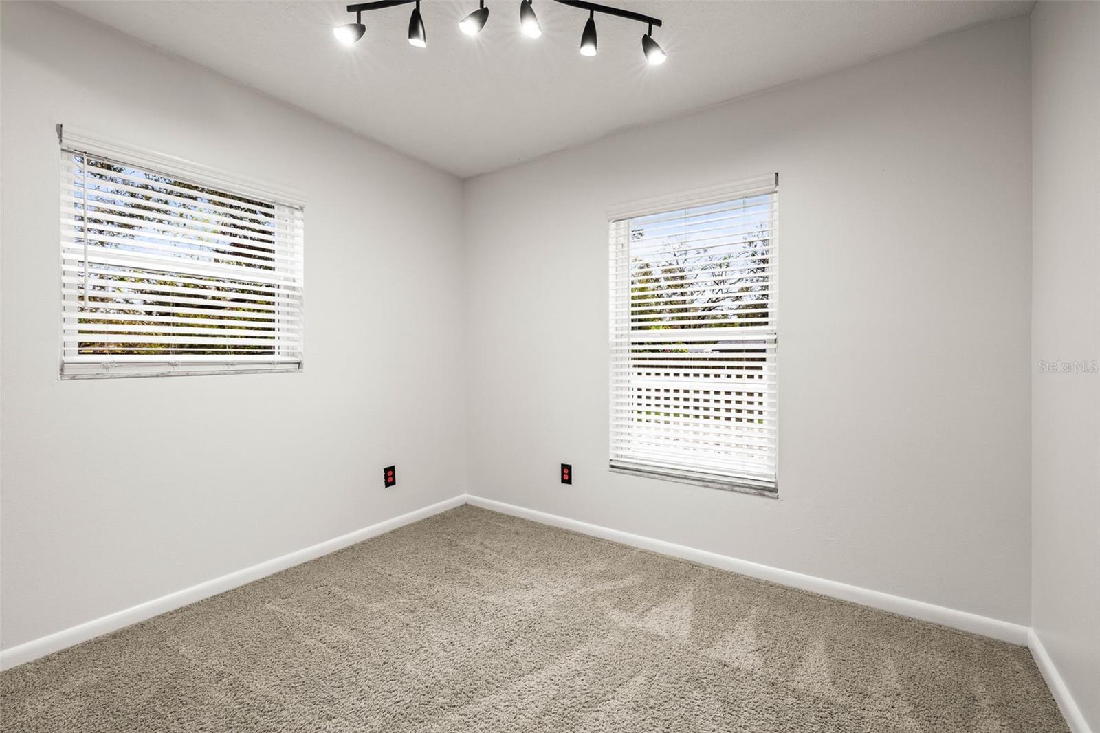 11615 GROVE LN, SEFFNER, FL, 33584