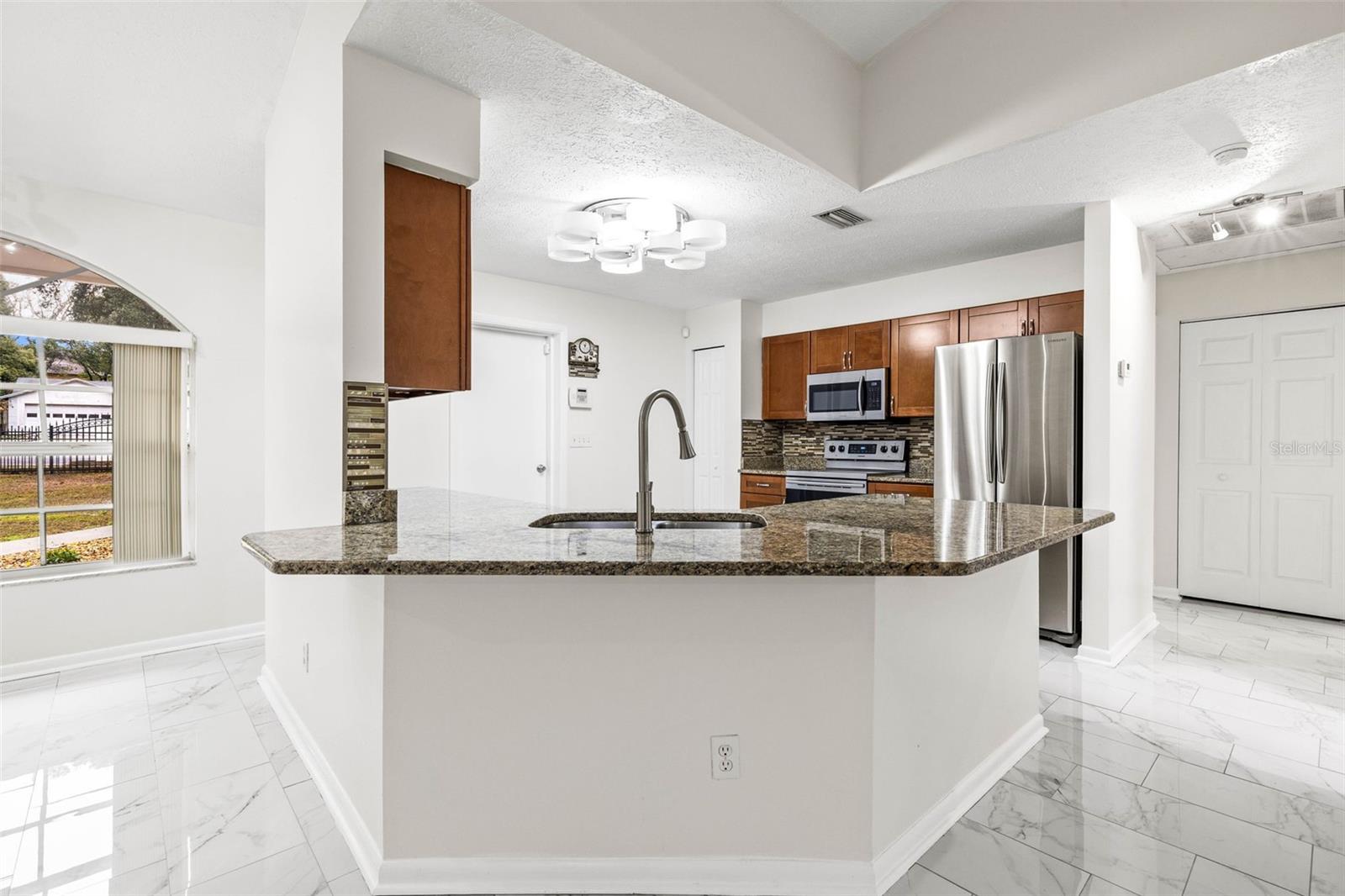 11615 GROVE LN, SEFFNER, FL, 33584