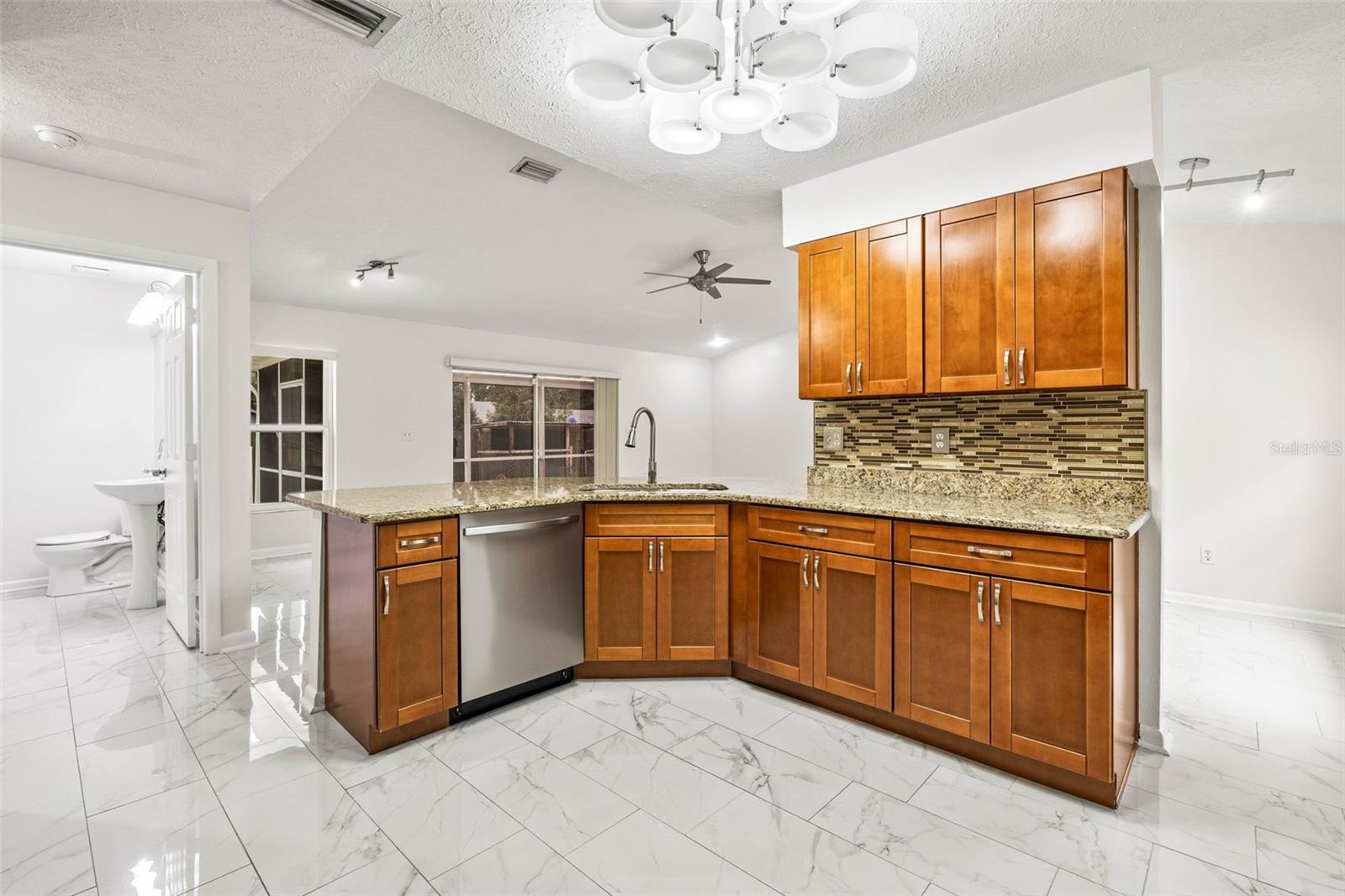 11615 GROVE LN, SEFFNER, FL, 33584