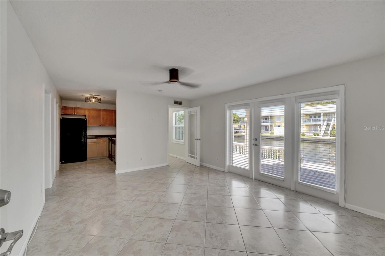 5005 COQUINA KEY DR SE #B, ST PETERSBURG, FL, 33705