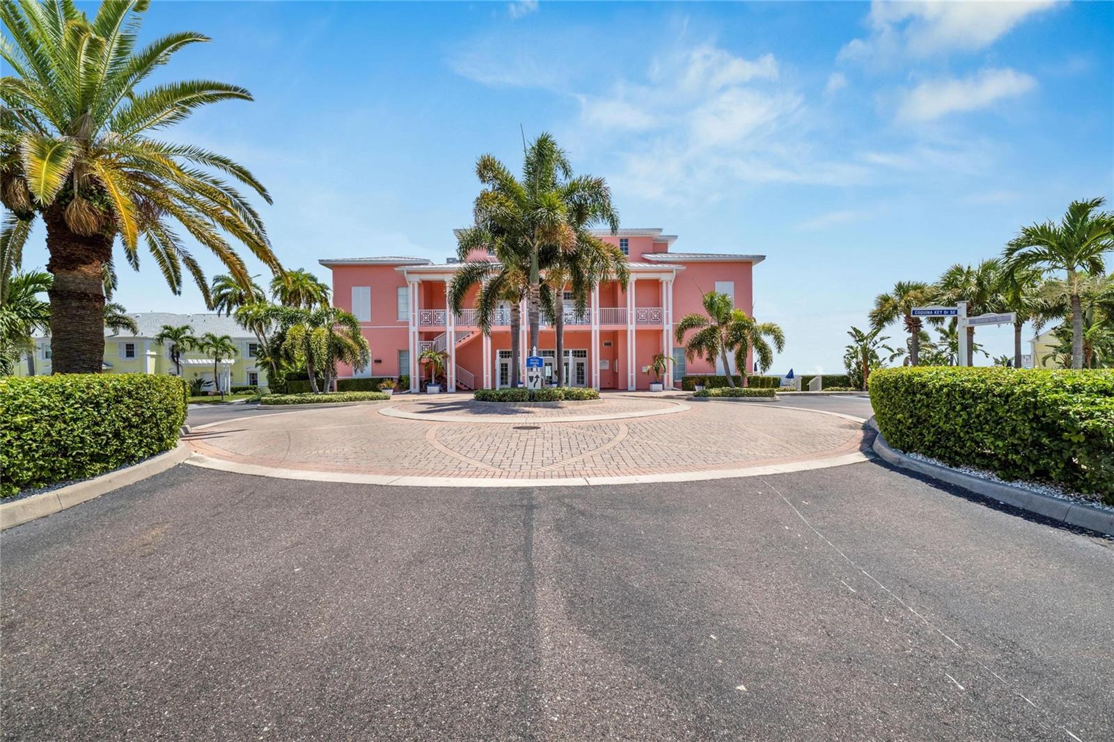 5005 COQUINA KEY DR SE #B, ST PETERSBURG, FL, 33705