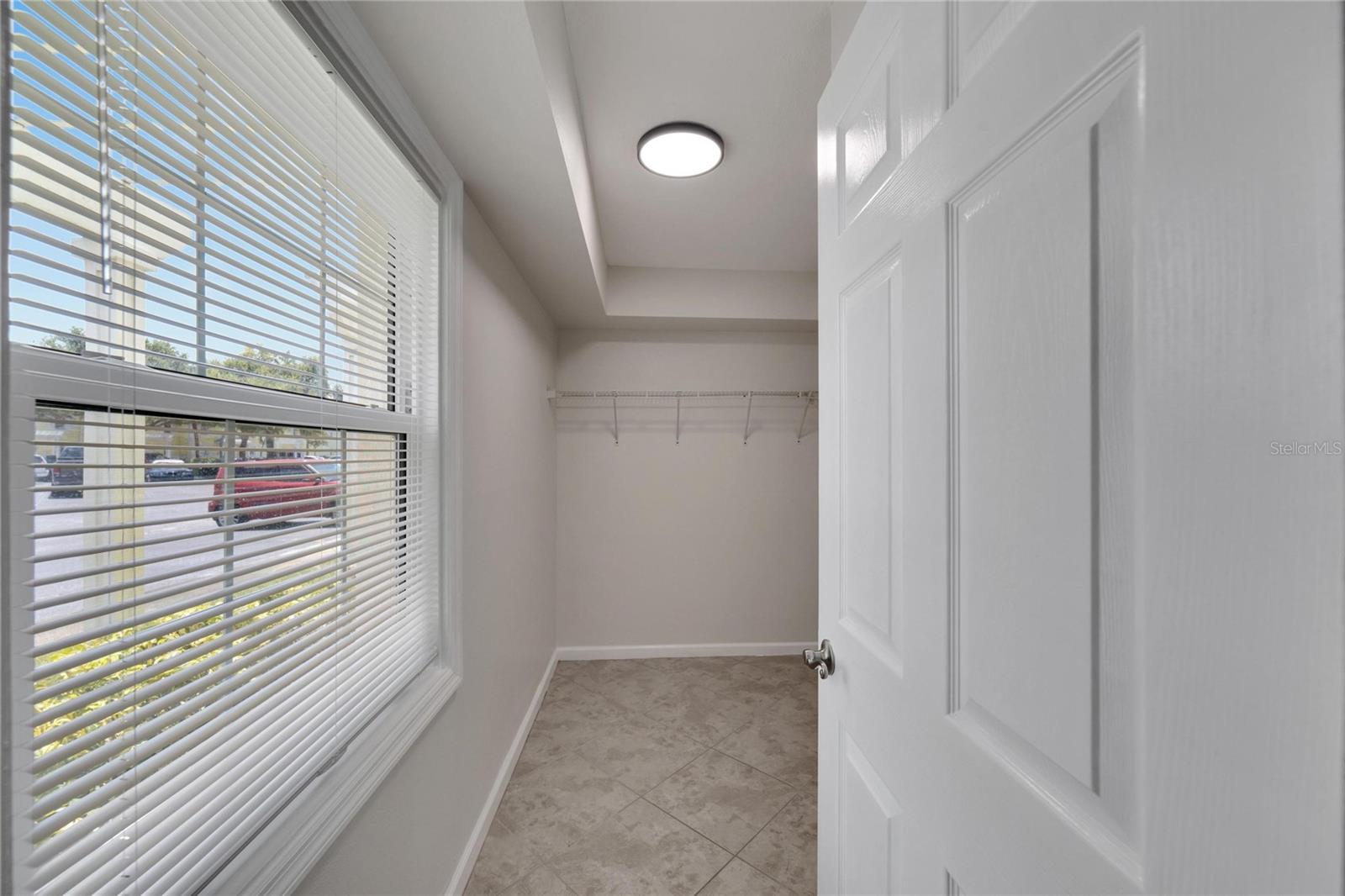 5005 COQUINA KEY DR SE #B, ST PETERSBURG, FL, 33705