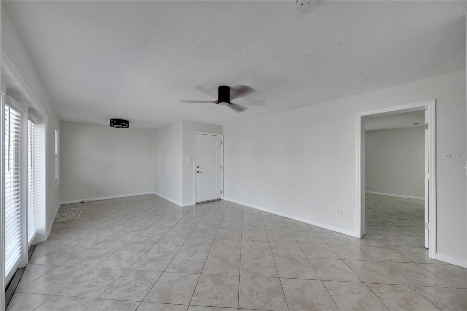 5005 COQUINA KEY DR SE #B, ST PETERSBURG, FL, 33705