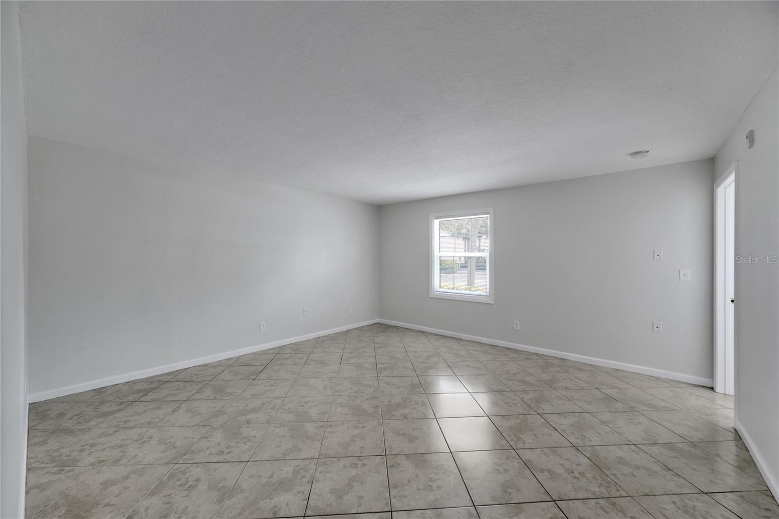 5005 COQUINA KEY DR SE #B, ST PETERSBURG, FL, 33705