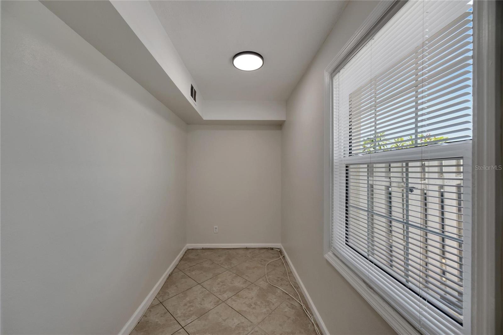 5005 COQUINA KEY DR SE #B, ST PETERSBURG, FL, 33705