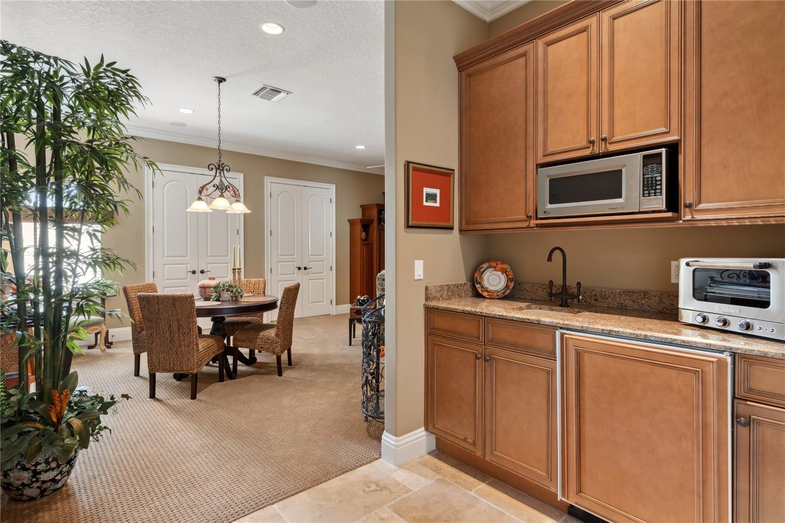 9213 FOXHALL CT, ORLANDO, FL, 32819