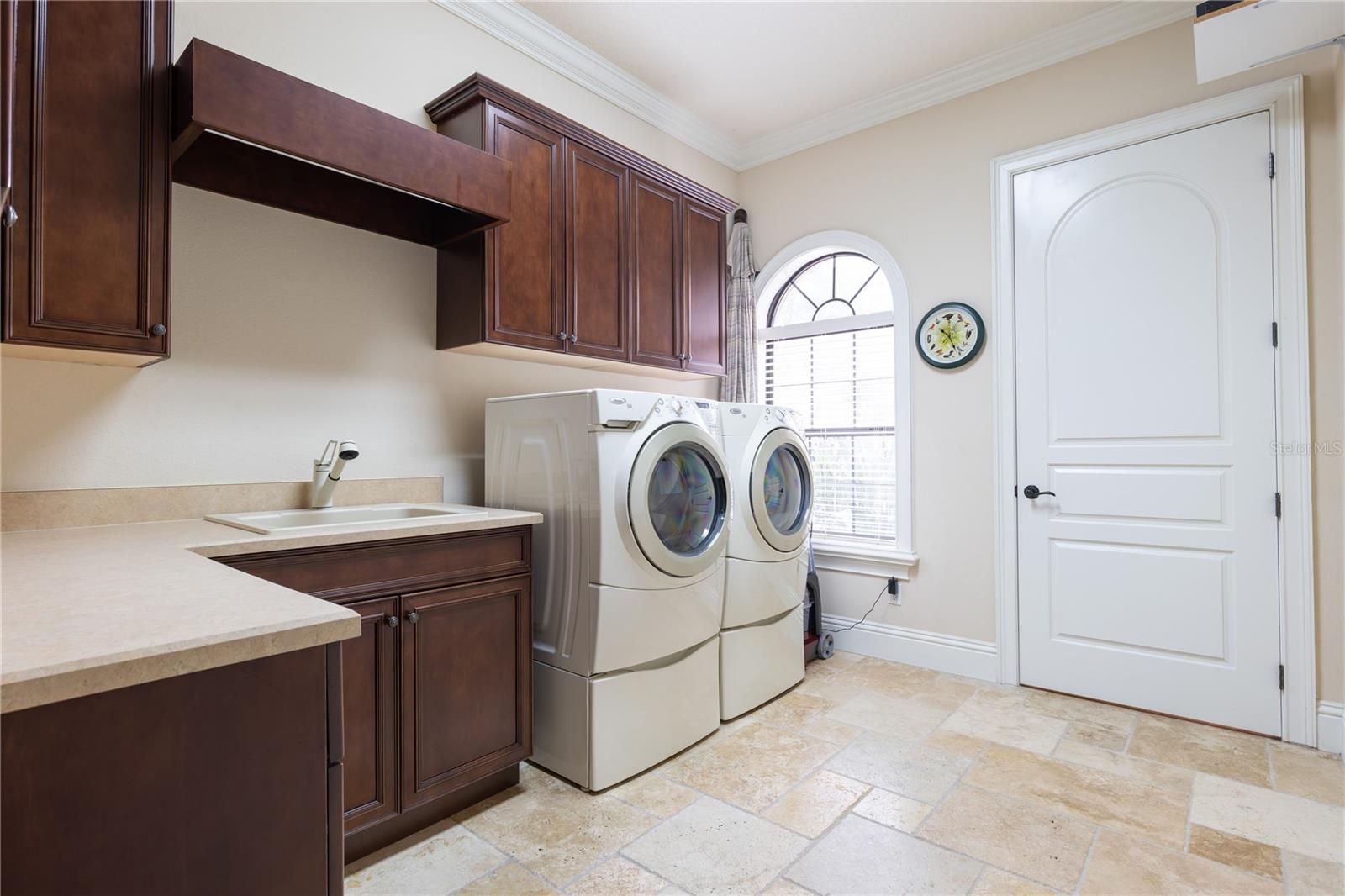 9213 FOXHALL CT, ORLANDO, FL, 32819