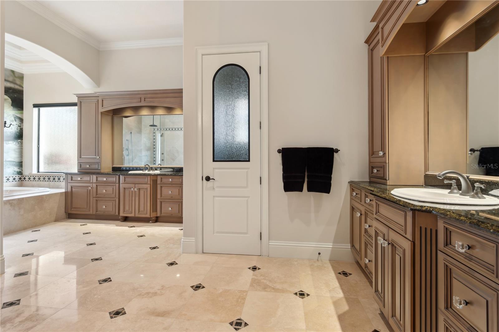 9213 FOXHALL CT, ORLANDO, FL, 32819
