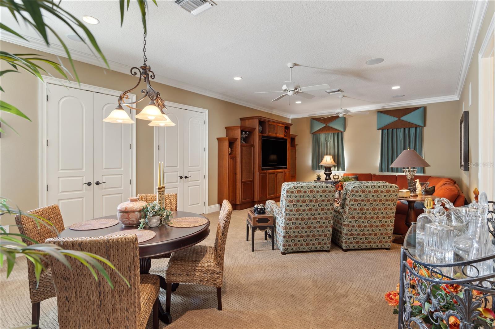 9213 FOXHALL CT, ORLANDO, FL, 32819