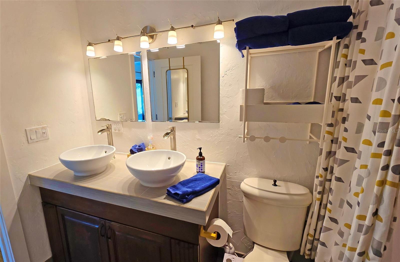 2335 NOVUS ST, SARASOTA, FL, 34237