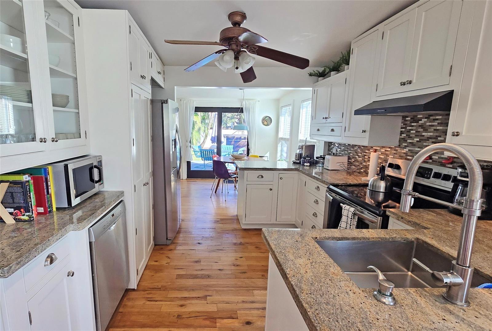 2335 NOVUS ST, SARASOTA, FL, 34237