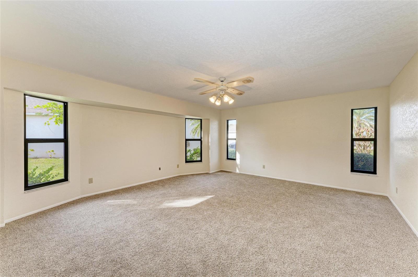 1115 VENTURE CT, PUNTA GORDA, FL, 33983