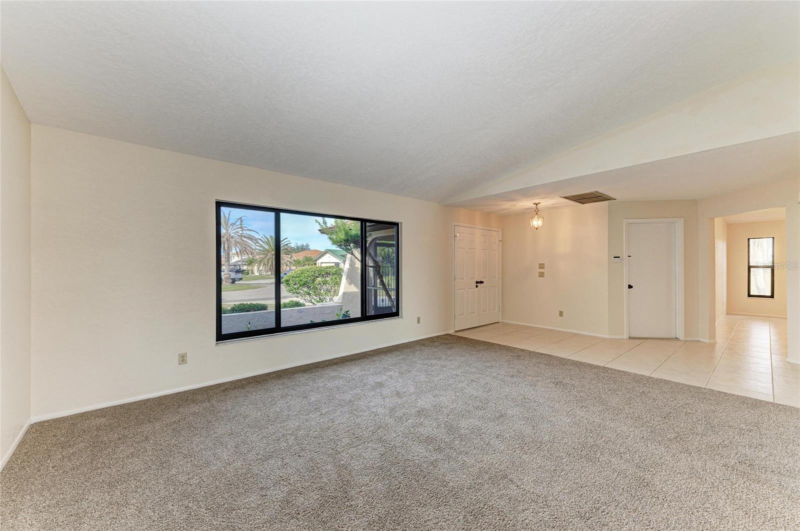 1115 VENTURE CT, PUNTA GORDA, FL, 33983