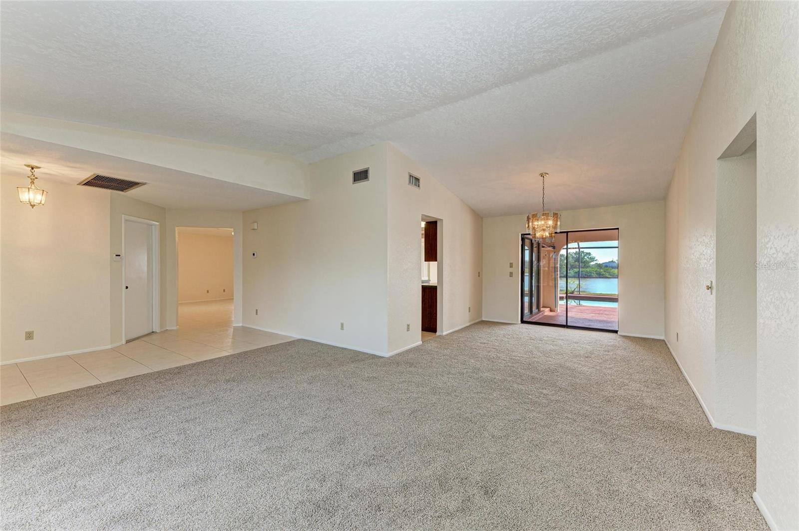 1115 VENTURE CT, PUNTA GORDA, FL, 33983