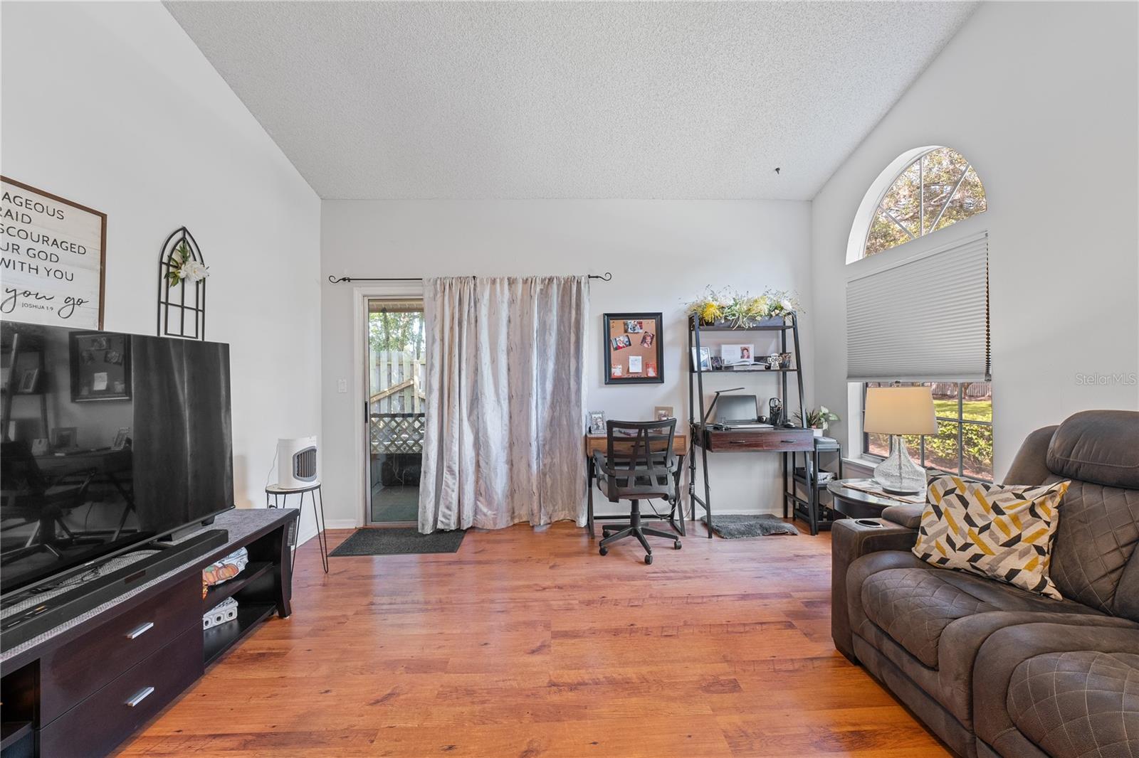 194 POST WAY, CASSELBERRY, FL, 32707