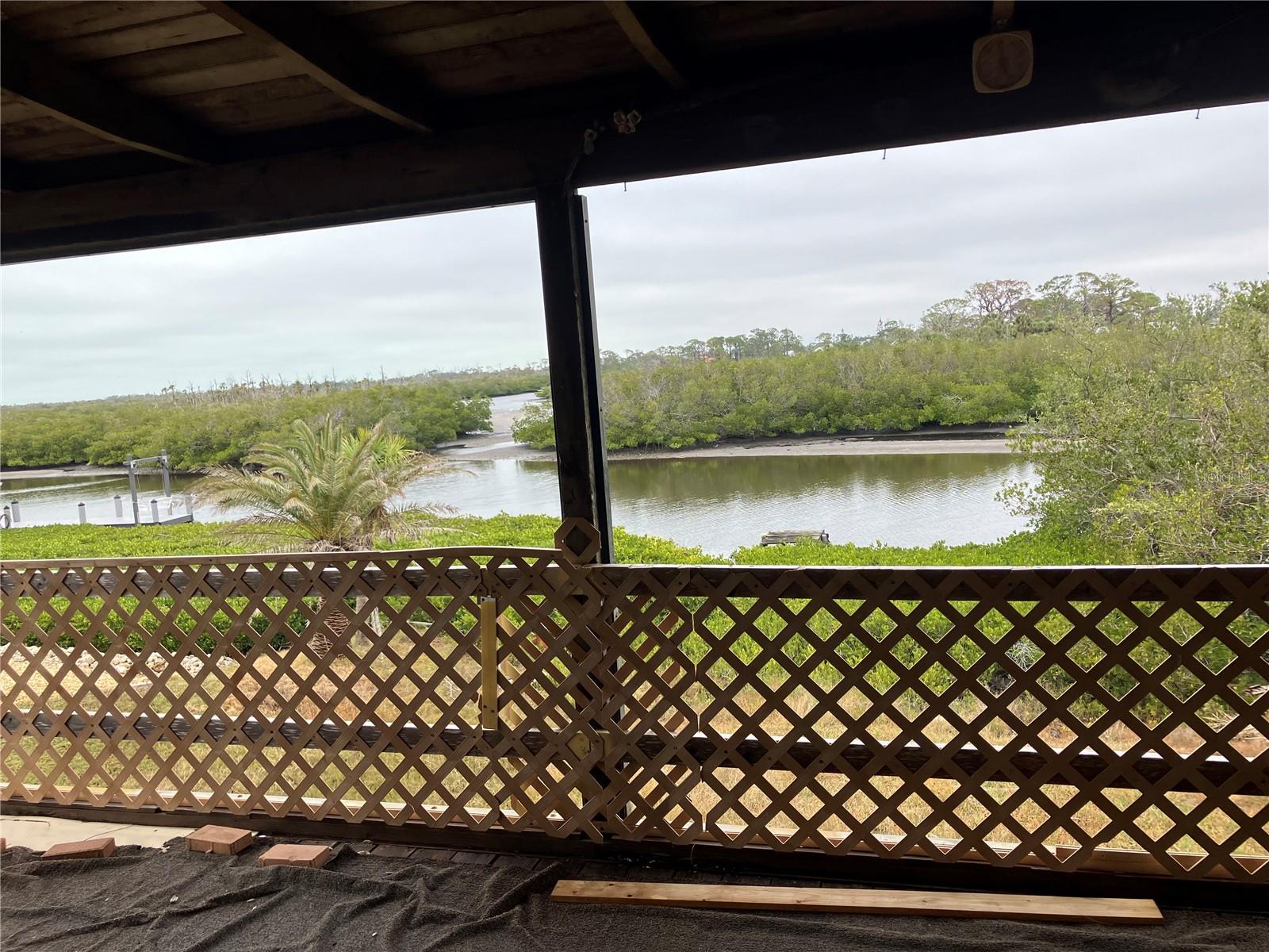 1690 LEMON BAY DR, VENICE, FL, 34293