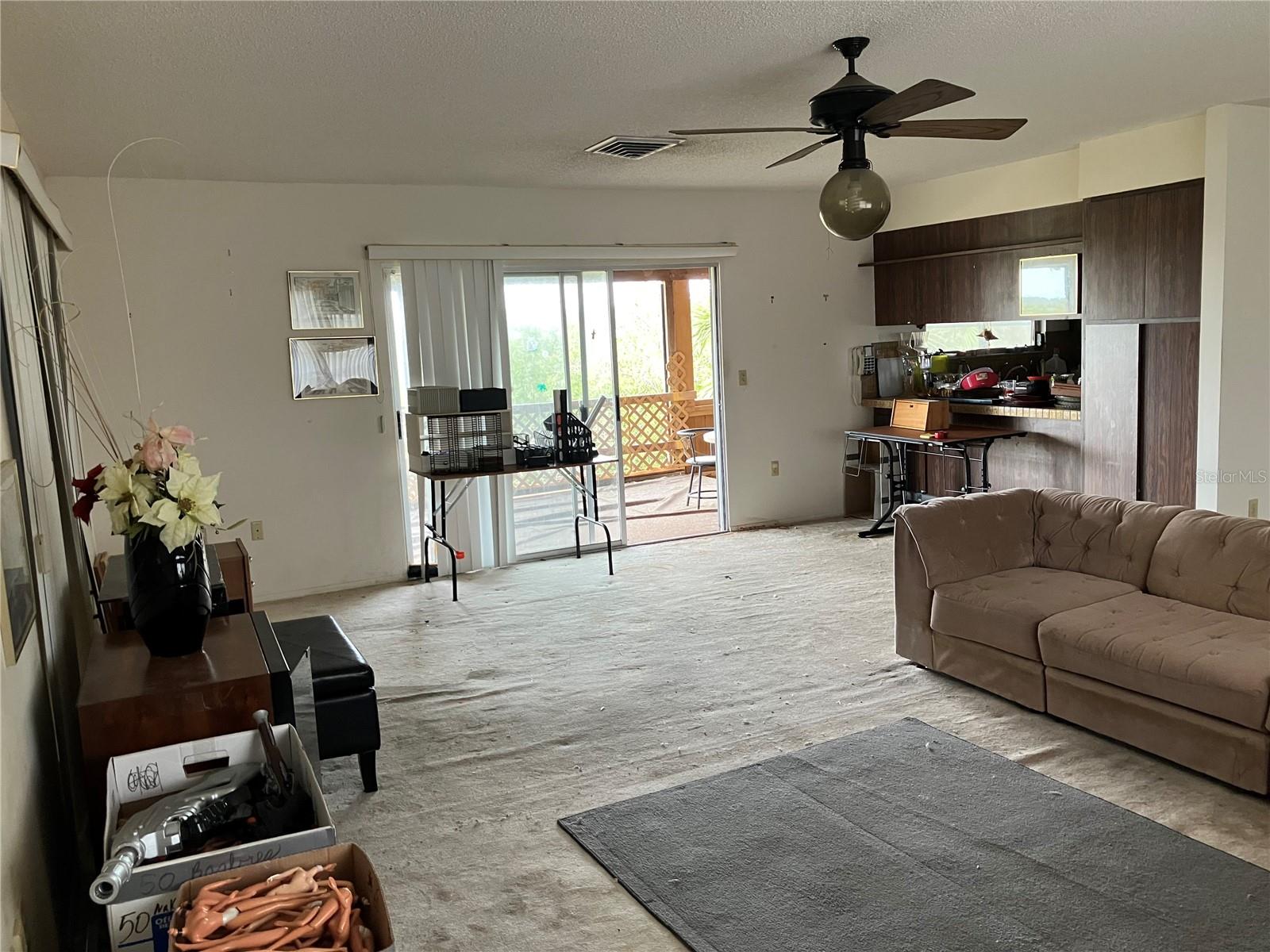 1690 LEMON BAY DR, VENICE, FL, 34293