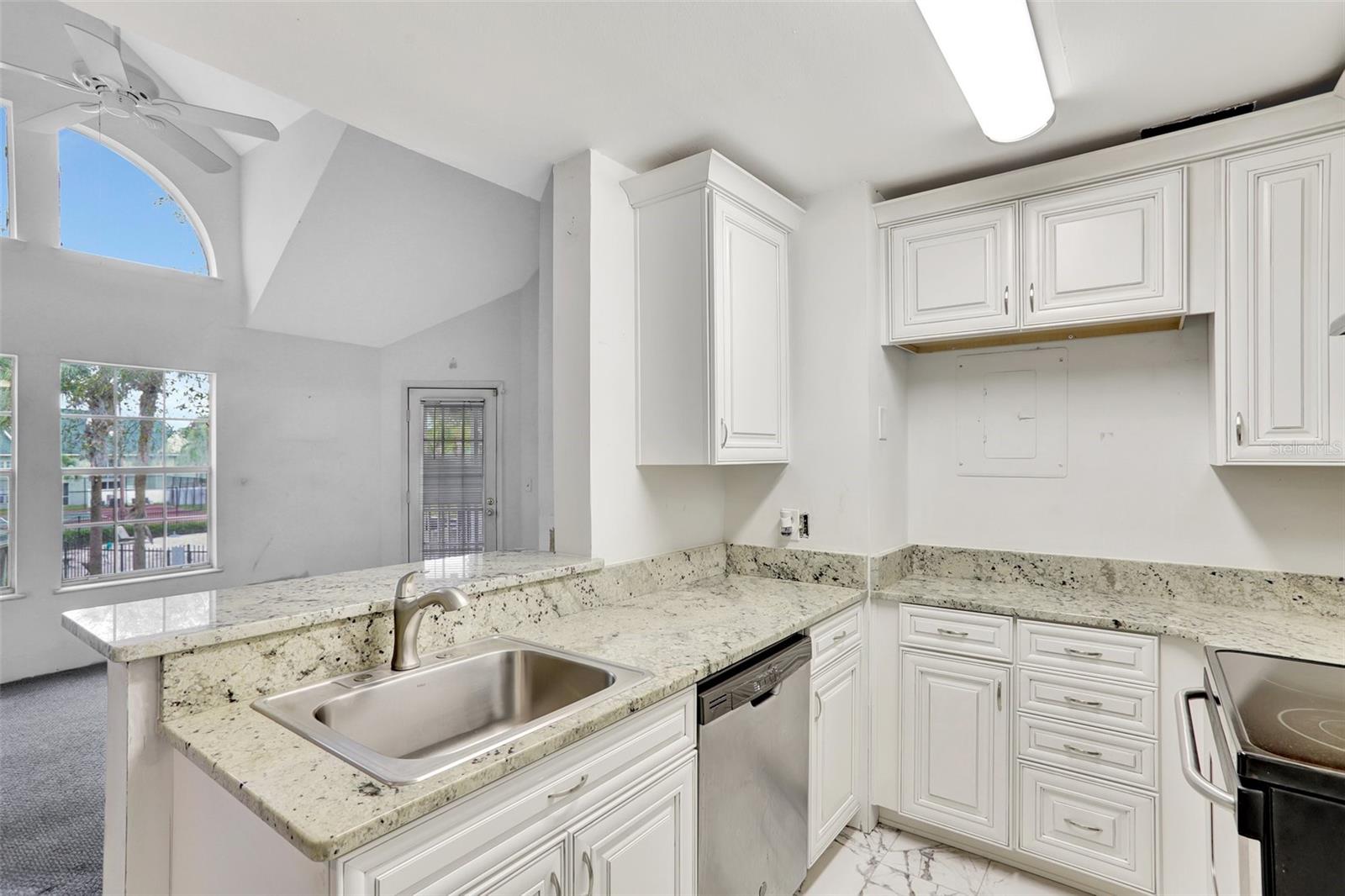 6034 WESTGATE DR #202, ORLANDO, FL, 32835