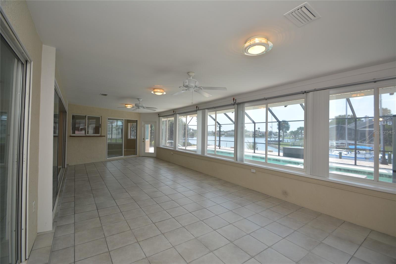 12 CEDARWOOD CT, PALM COAST, FL, 32137