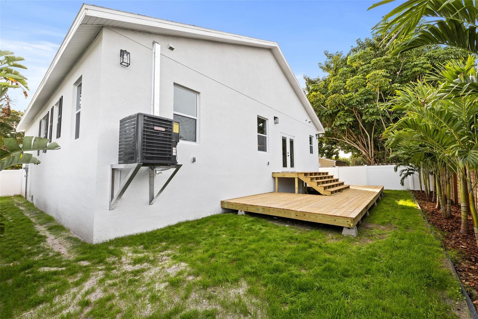 457 DAWSON AVE NE, ST PETERSBURG, FL, 33703