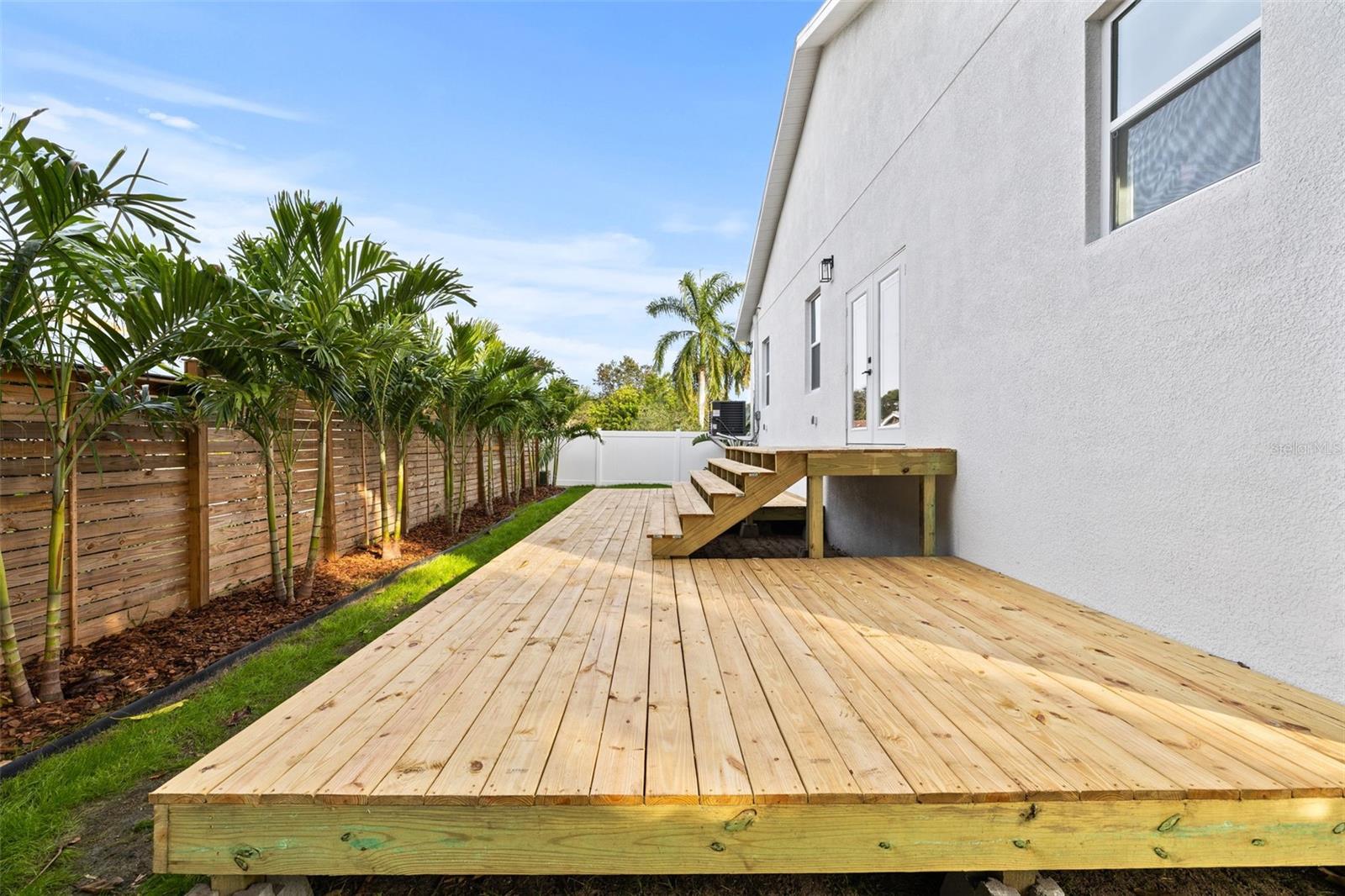 457 DAWSON AVE NE, ST PETERSBURG, FL, 33703