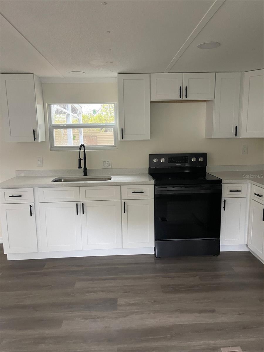 9868 6TH AVE, ORLANDO, FL, 32824