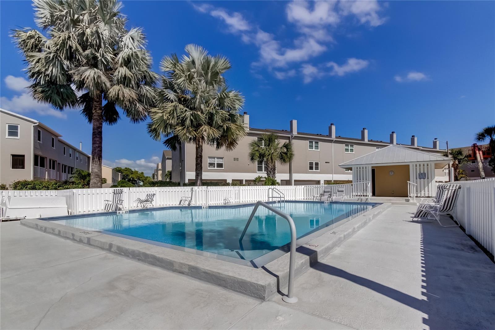 1125 PINELLAS BAYWAY S #304, ST PETERSBURG, FL, 33715