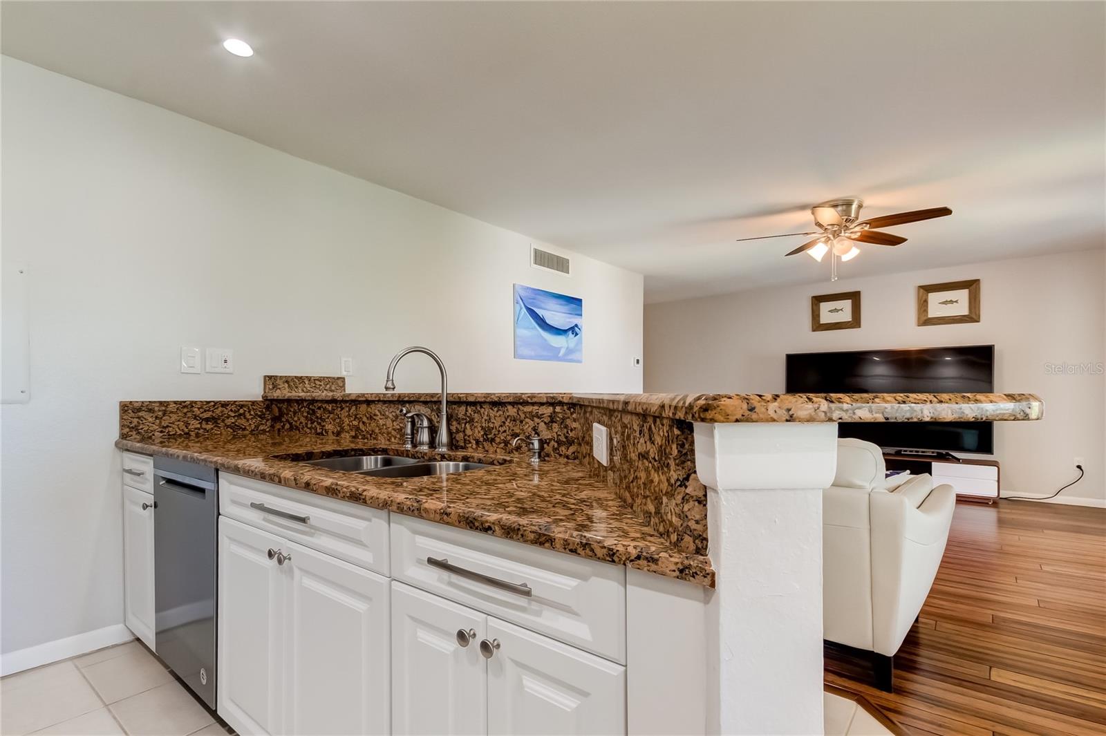 1125 PINELLAS BAYWAY S #304, ST PETERSBURG, FL, 33715