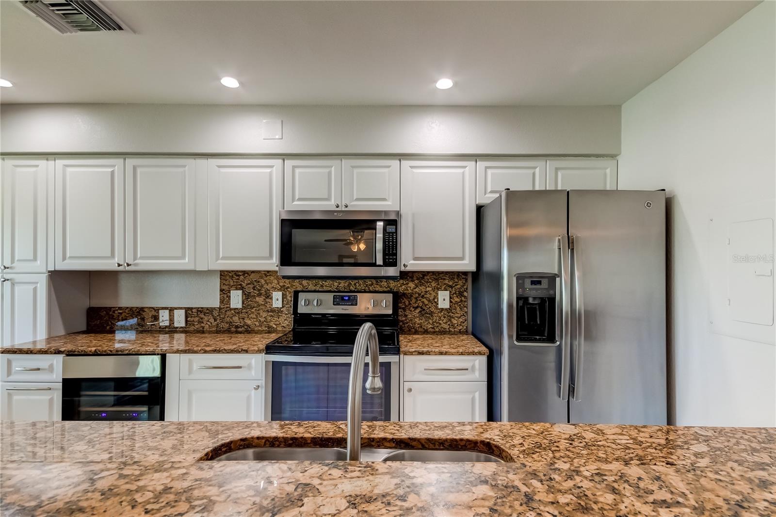 1125 PINELLAS BAYWAY S #304, ST PETERSBURG, FL, 33715