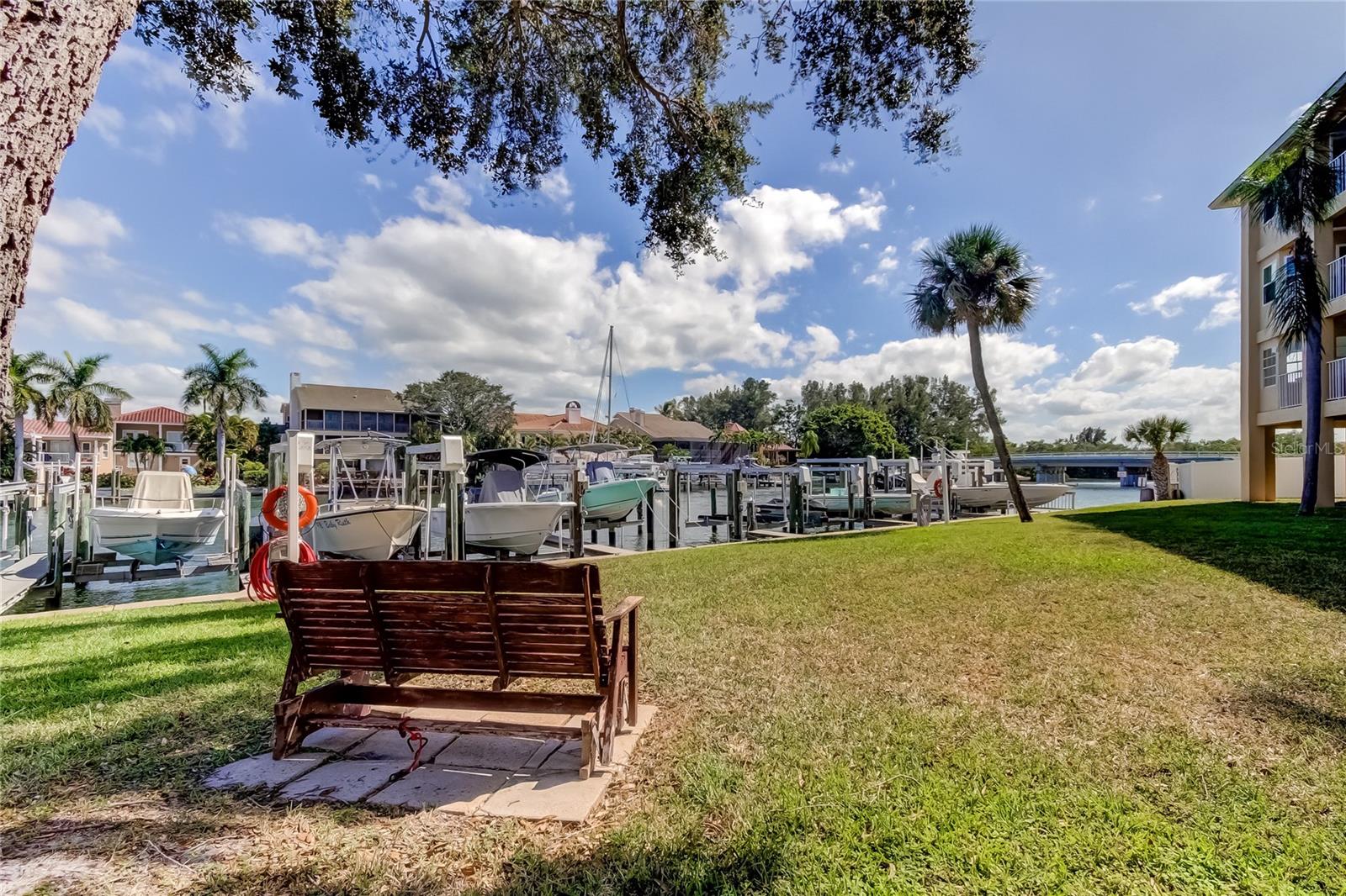 1125 PINELLAS BAYWAY S #304, ST PETERSBURG, FL, 33715
