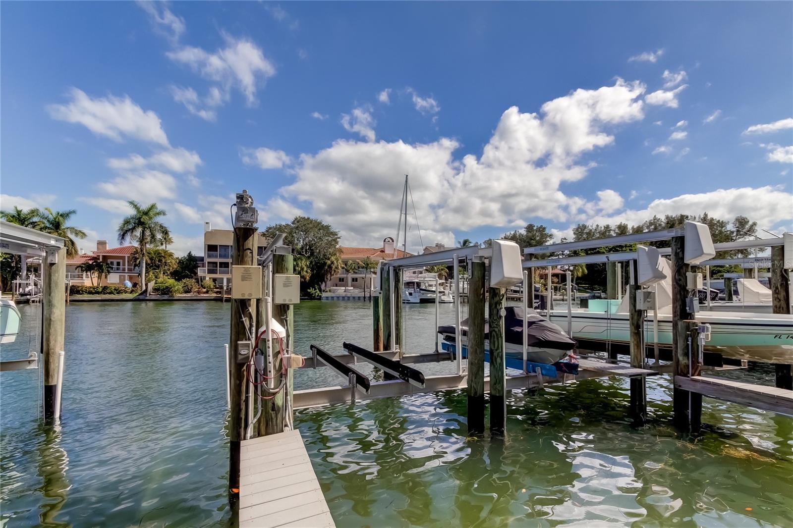 1125 PINELLAS BAYWAY S #304, ST PETERSBURG, FL, 33715