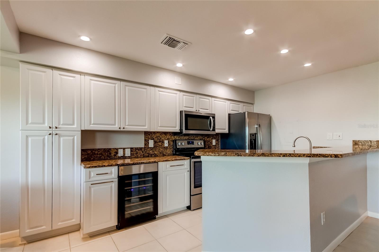 1125 PINELLAS BAYWAY S #304, ST PETERSBURG, FL, 33715