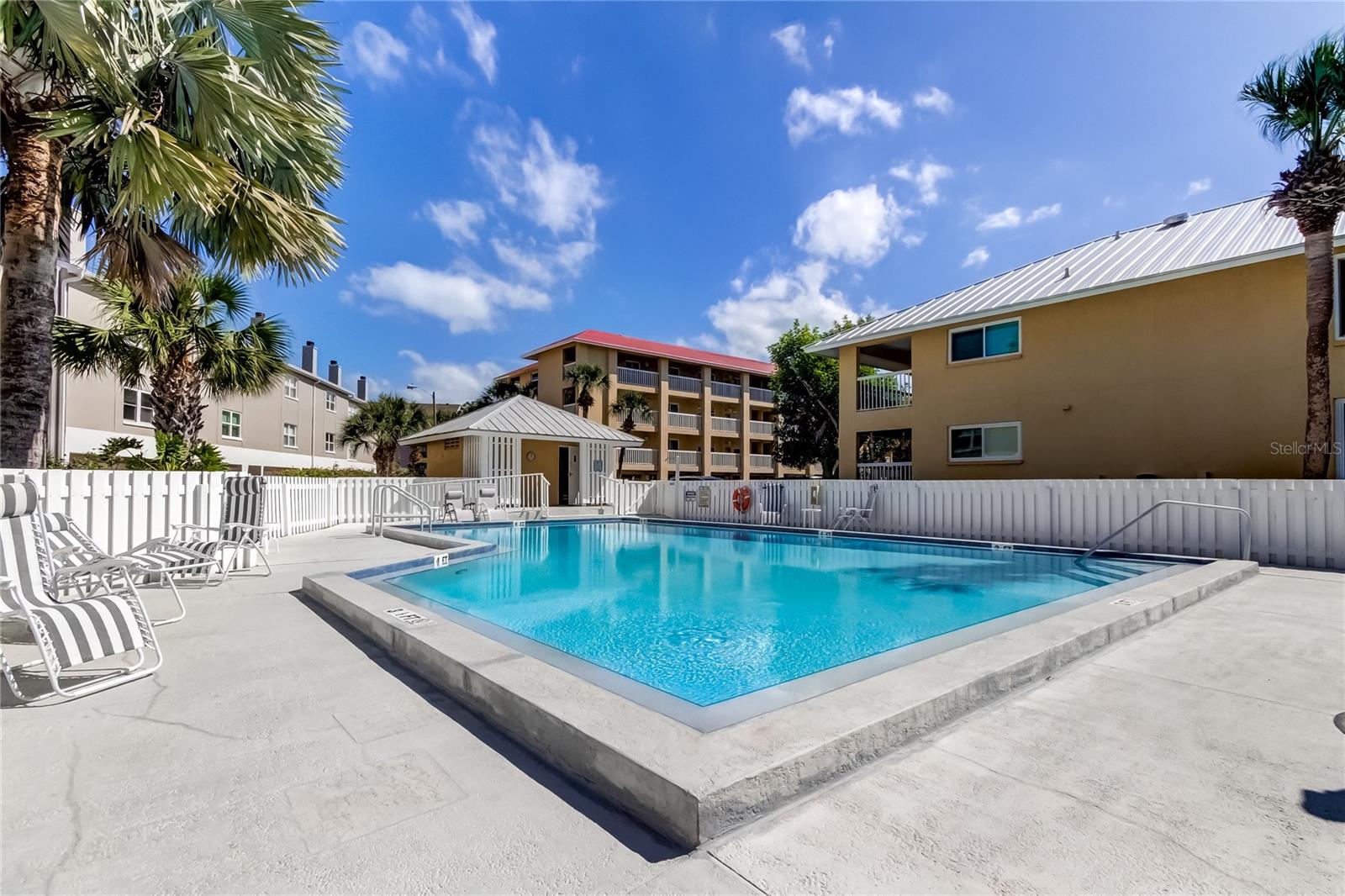 1125 PINELLAS BAYWAY S #304, ST PETERSBURG, FL, 33715