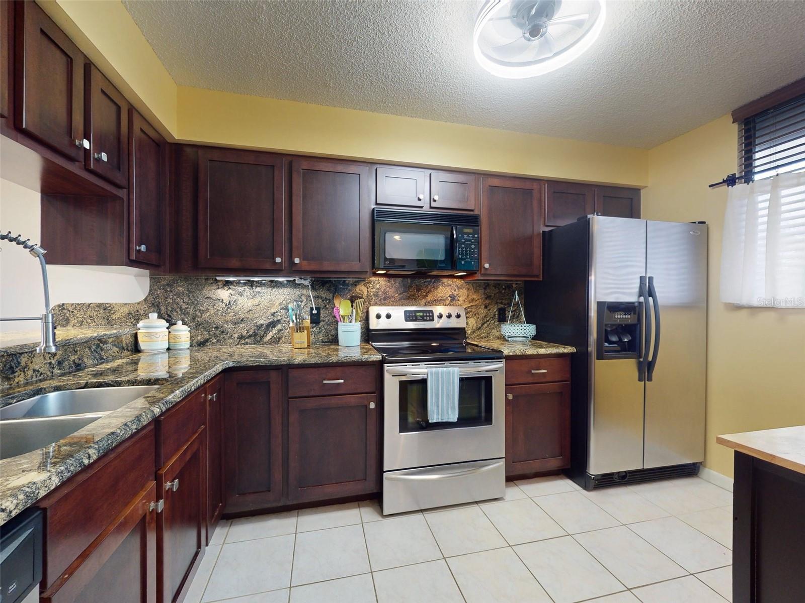 300 COLUMBIA DR #305-2, CAPE CANAVERAL, FL, 32920