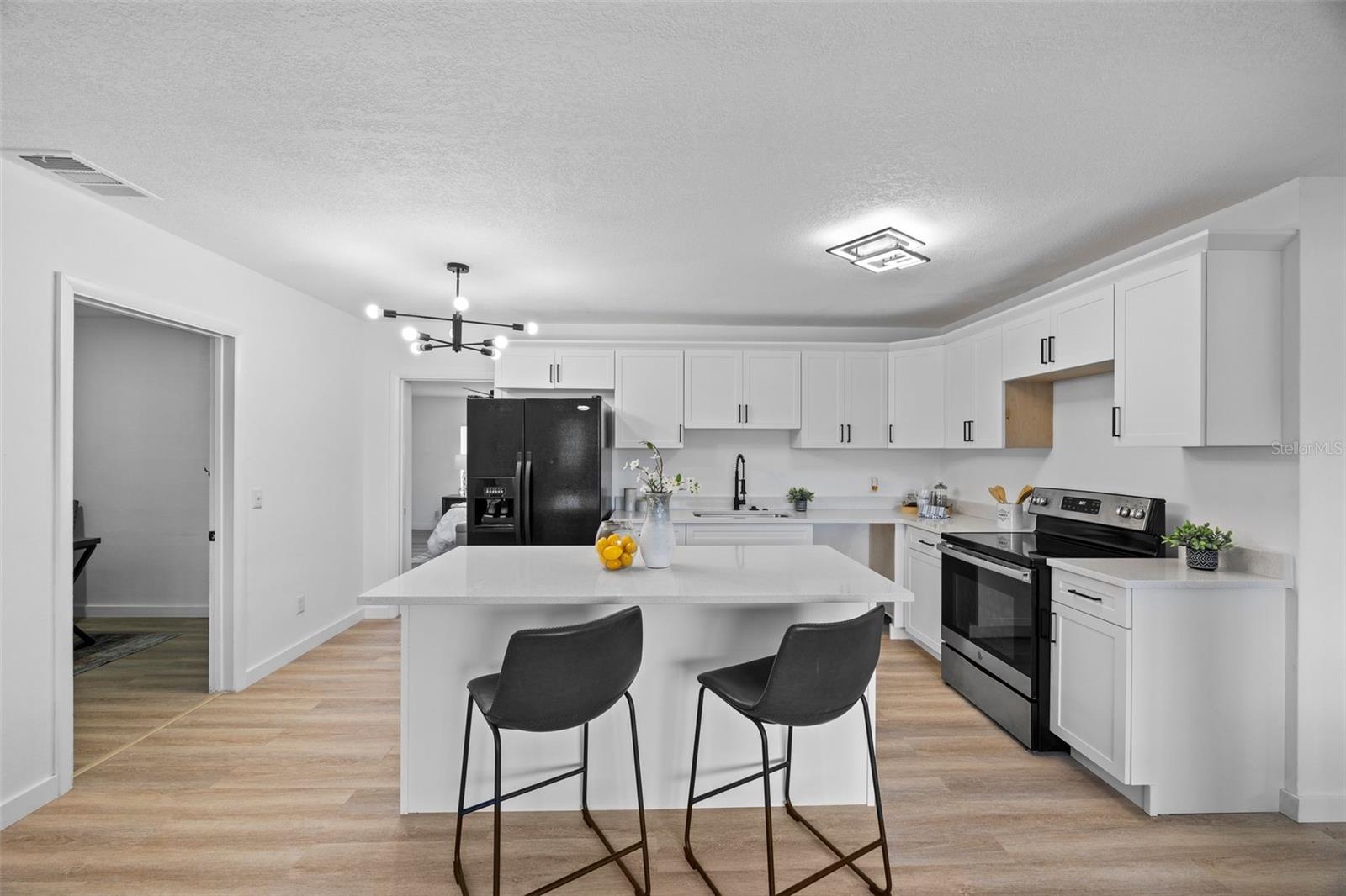 2400 KEENE PARK DR, LARGO, FL, 33771