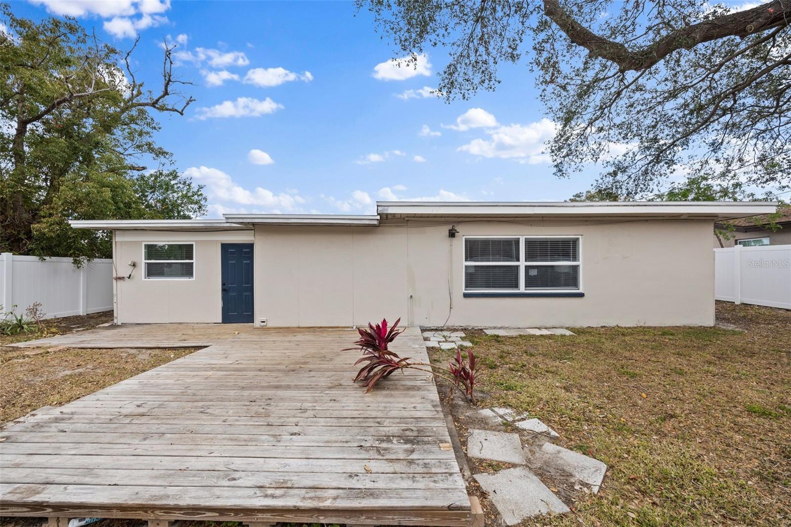2400 KEENE PARK DR, LARGO, FL, 33771