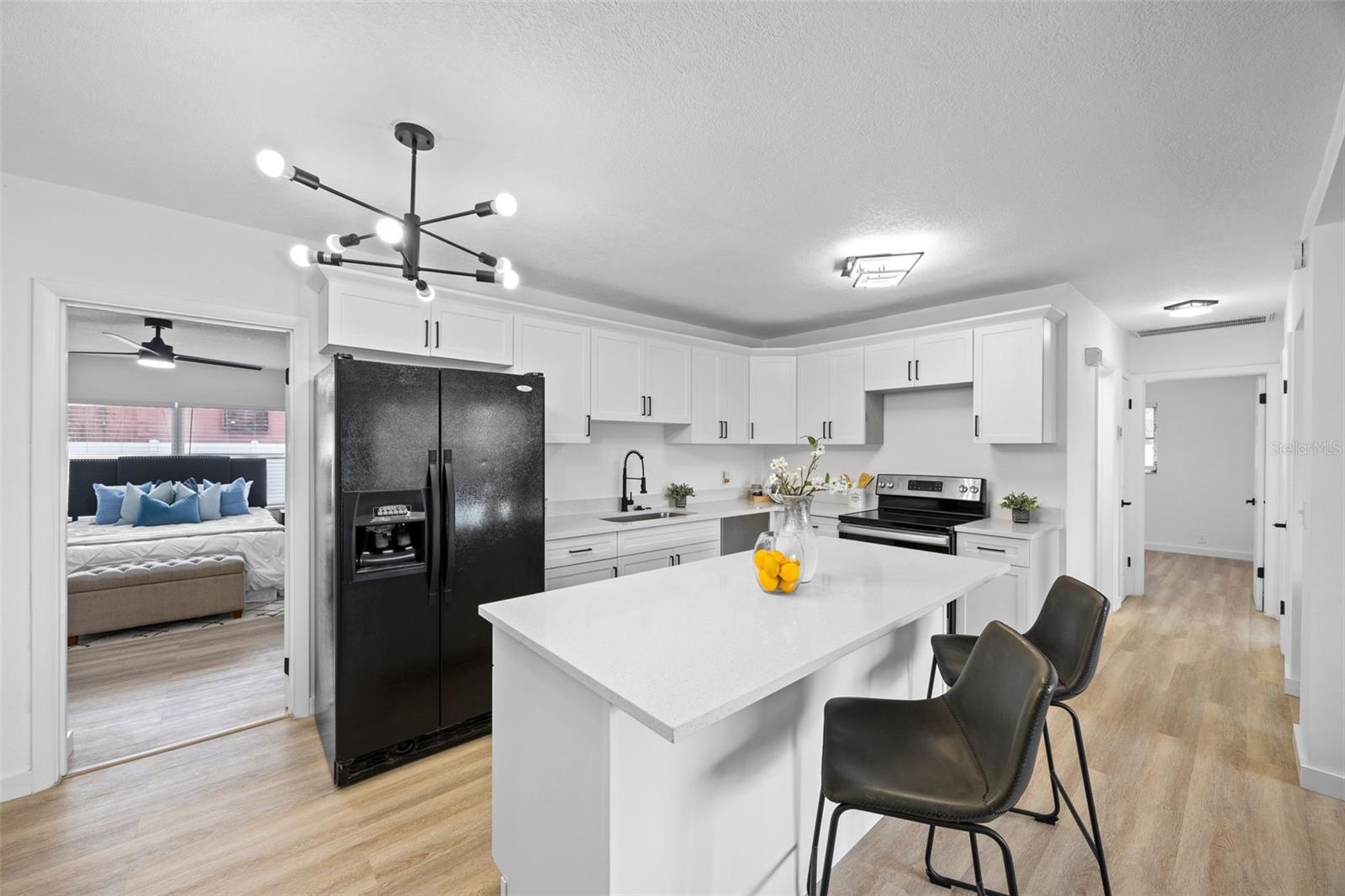 2400 KEENE PARK DR, LARGO, FL, 33771