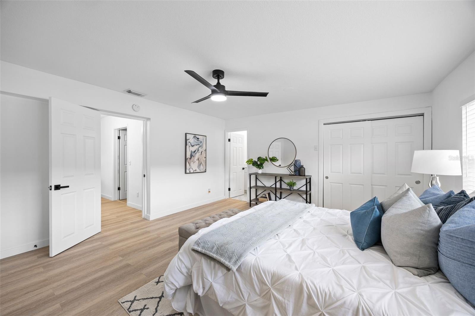 2400 KEENE PARK DR, LARGO, FL, 33771