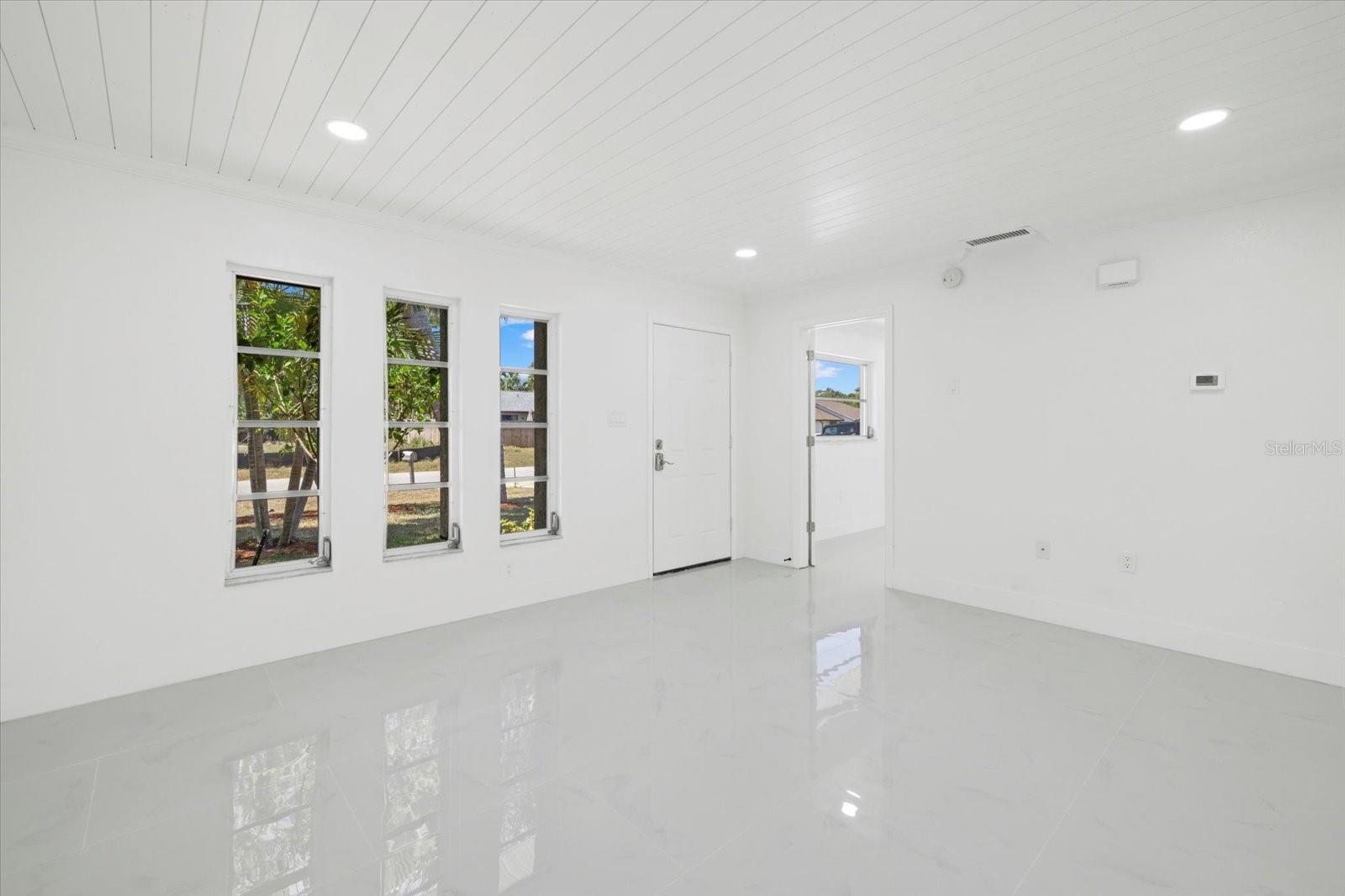 18292 ROBINSON AVE, PORT CHARLOTTE, FL, 33948