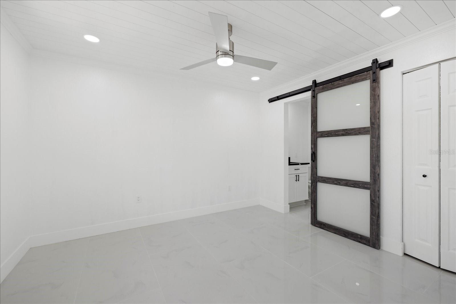 18292 ROBINSON AVE, PORT CHARLOTTE, FL, 33948