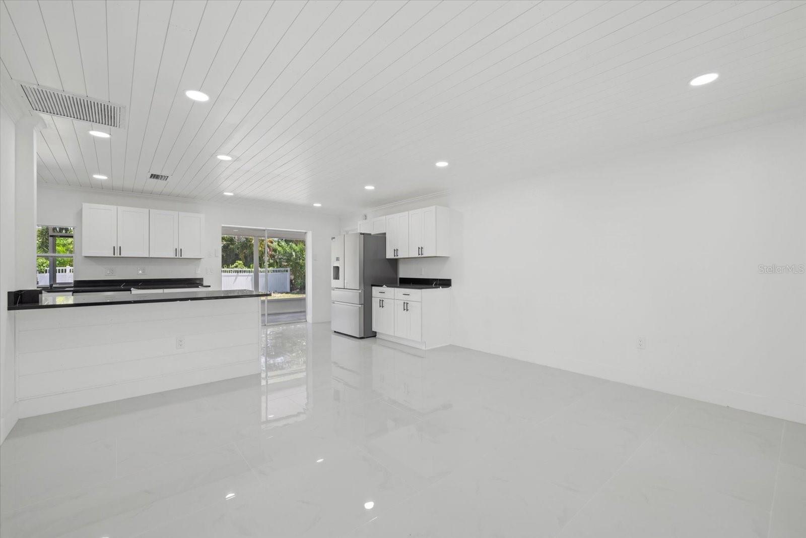 18292 ROBINSON AVE, PORT CHARLOTTE, FL, 33948