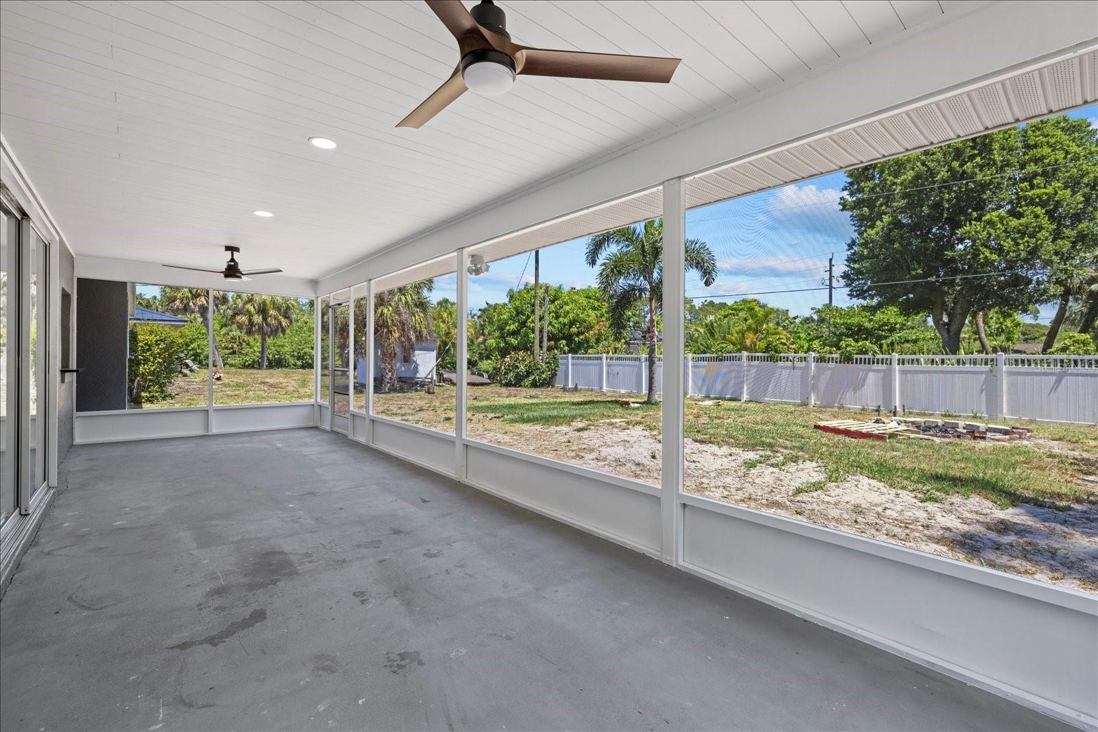 18292 ROBINSON AVE, PORT CHARLOTTE, FL, 33948