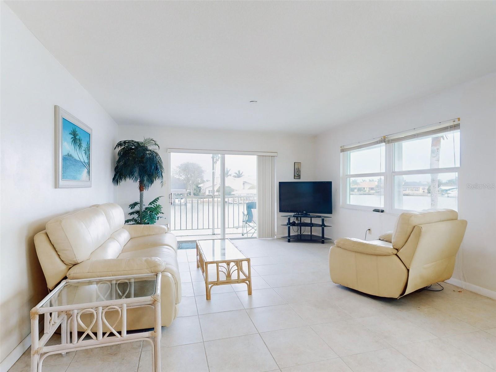 325 CAUSEWAY #E 203, NEW SMYRNA BEACH, FL, 32169