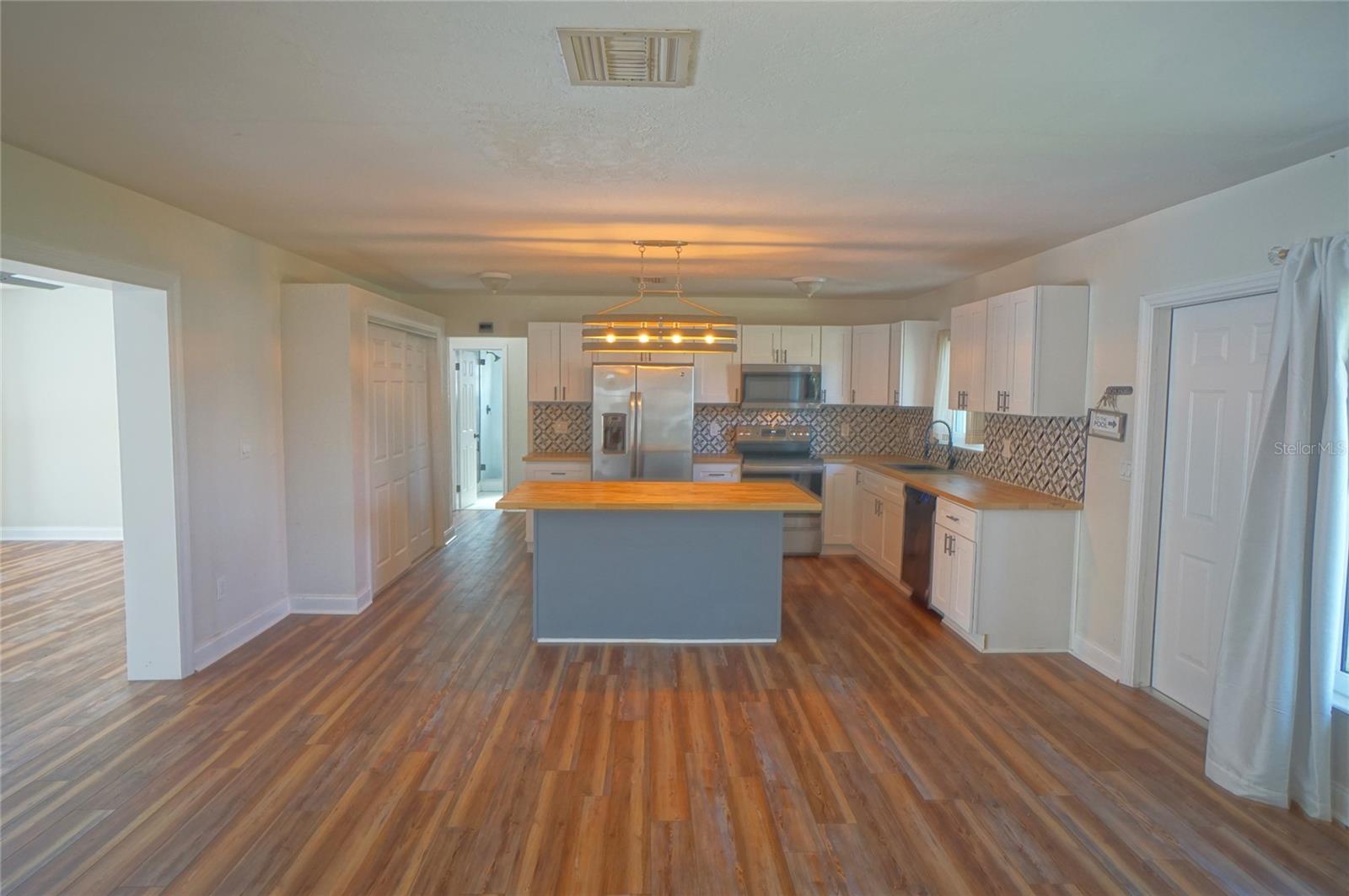 7325 10TH ST N, ST PETERSBURG, FL, 33702